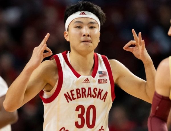 壹号娱乐 步碾儿者签下日本库里 上赛季在NCAA场均15分