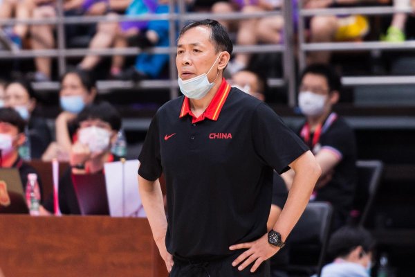 壹号娱乐下载 许利民：球队困难方硕没有辜负教练组期待 有一个核心球员接近复出